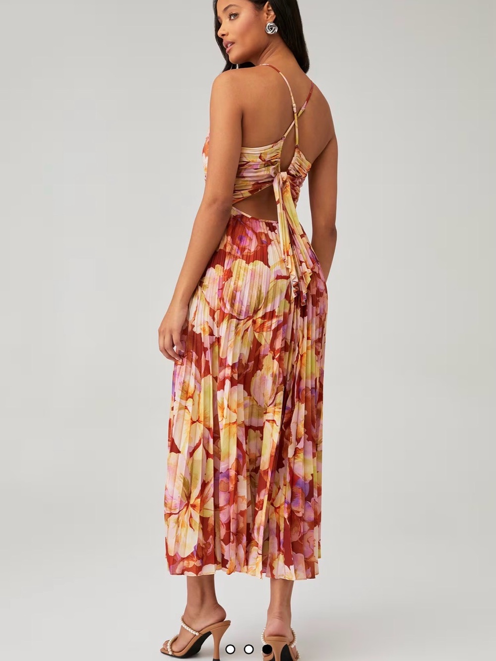 ASTR Blythe Floral Midi Dress - Picture 2 of 10